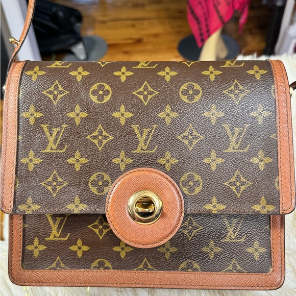 Louis Vuitton Check this Raspail shoulder sling bag monogram - Picture 6 of 16